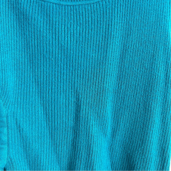 Urban Outfitters Cropped Tank Top with Side Cutout Turquoise Size Large - Picture 2 of 6